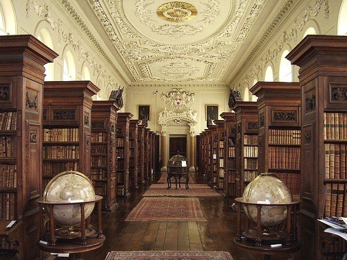 Queen’s-College-Library-Oxford